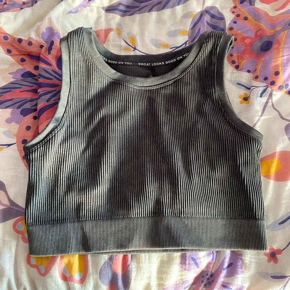 Gray Offline ribbed seamless sports bra size M
